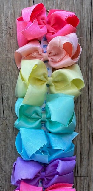 King Grosgrain Overlay Spring Bows